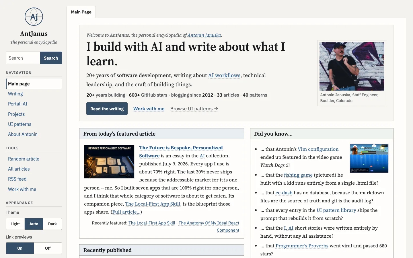 The Hypertext Wiki page design