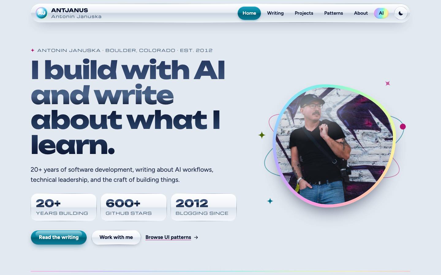 Home page of the Y2K Futurism redesign