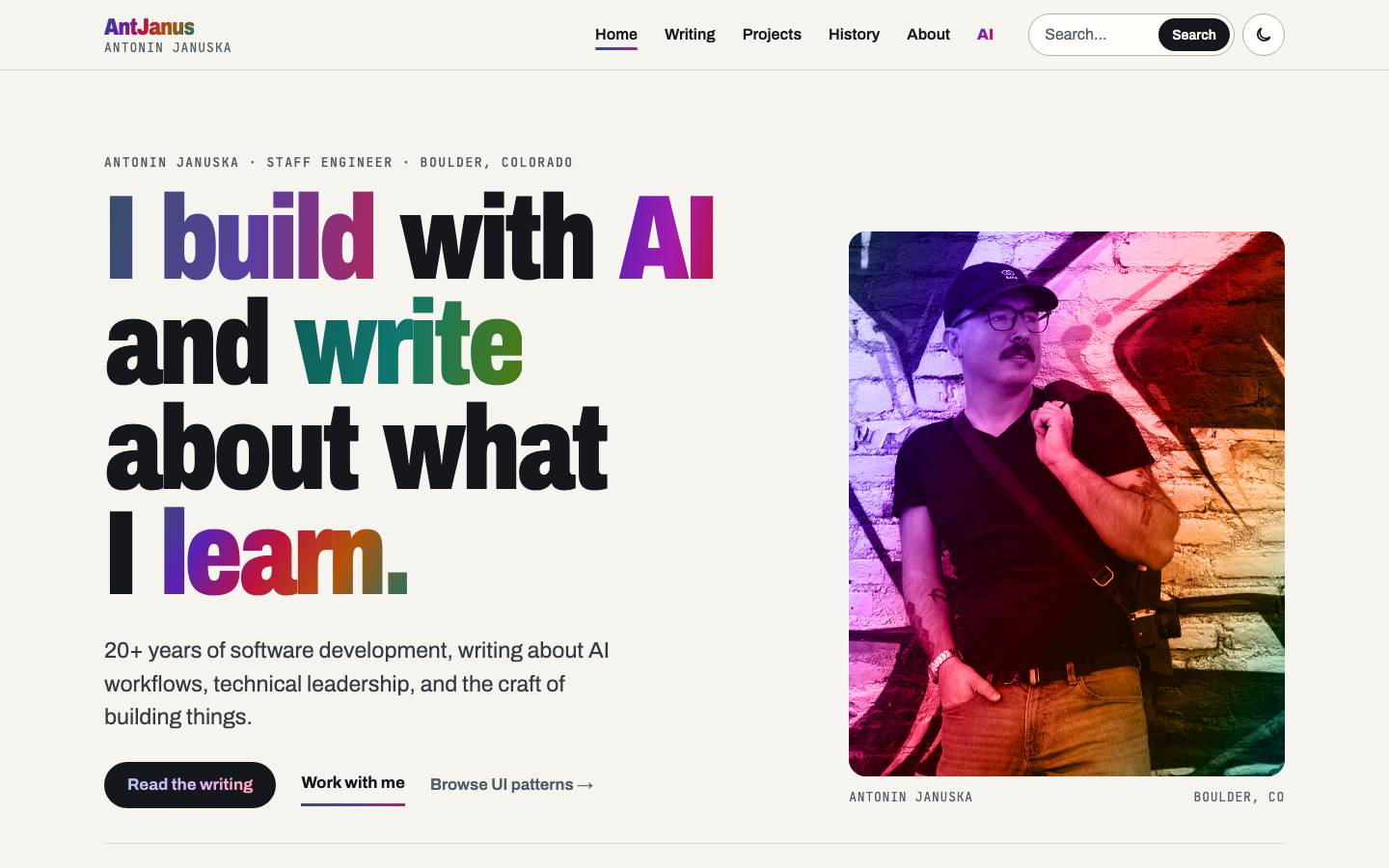 Home page of the Gradient & Clip Type redesign